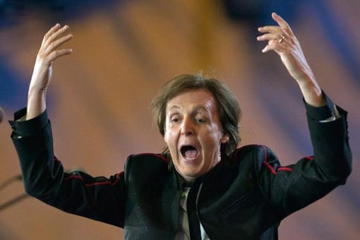 Paul McCartney Has Stopped Drinking Alcohol Before Performing