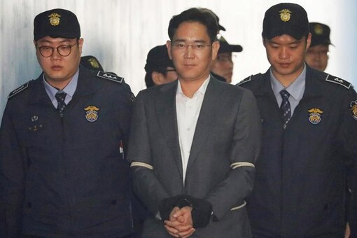 Samsung Scion Lee Walks Free as South Korea Court Suspends Jail Term (image: Reuters)