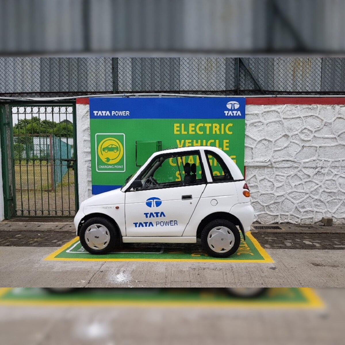 Exclusive Tata Power To Set Up 500 Ev Charging Stations In India By 2020 Says Ramesh Subramanyam