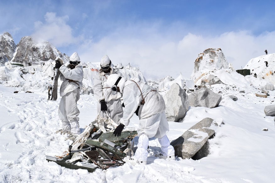 Soldiers Take up Broom on World's Highest Battlefield Siachen Glacier ...