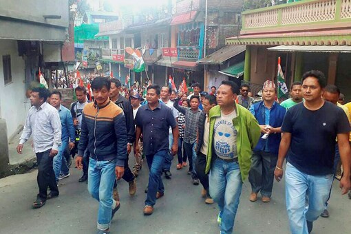 Members of Trinamool Congress stage a protest in Darjeeling Hills (PTI Photo)
