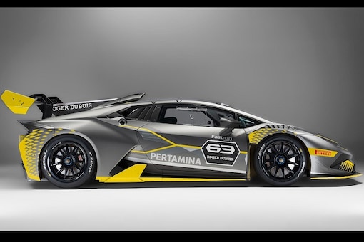 Lamborghini Huracan Super Trofeo EVO Unveiled [Video]
