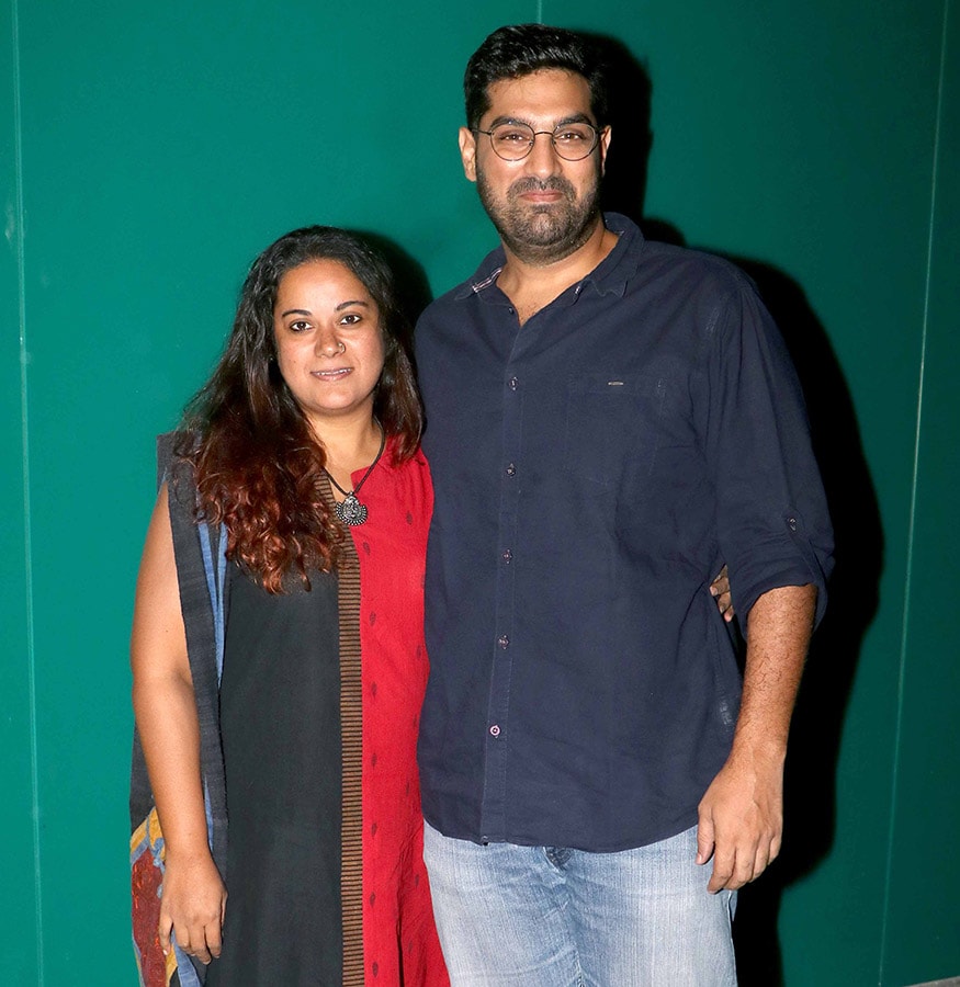 Aamir Khan Celebrates Secret Superstar's Success In Style News18