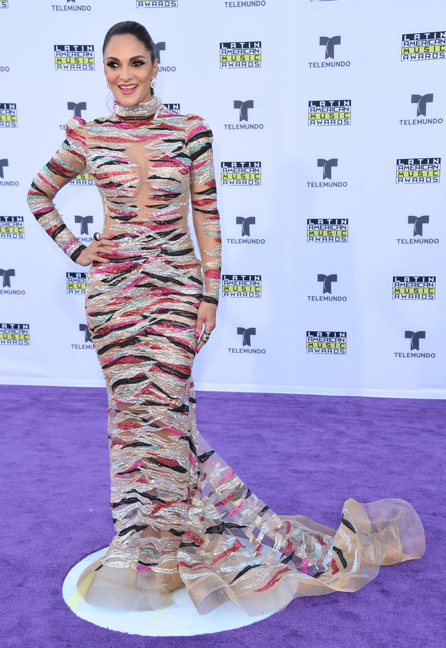 Mariale Marrero Stuns in Bold Dress at American Music Awards - News18