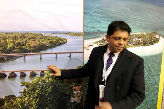 Fiji's Attorney General Aiyaz Sayed-Khaiyum talks to media during the COP23 U.N. Climate Change Conference in Bonn, Germany November 13, 2017. Picture taken November 13, 2017. REUTERS Fiji's Attorney General Aiyaz Sayed-Khaiyum talks to media during the COP23 U.N. Climate Change Conference in Bonn, Germany November 13, 2017. Picture taken November 13, 2017. REUTERS