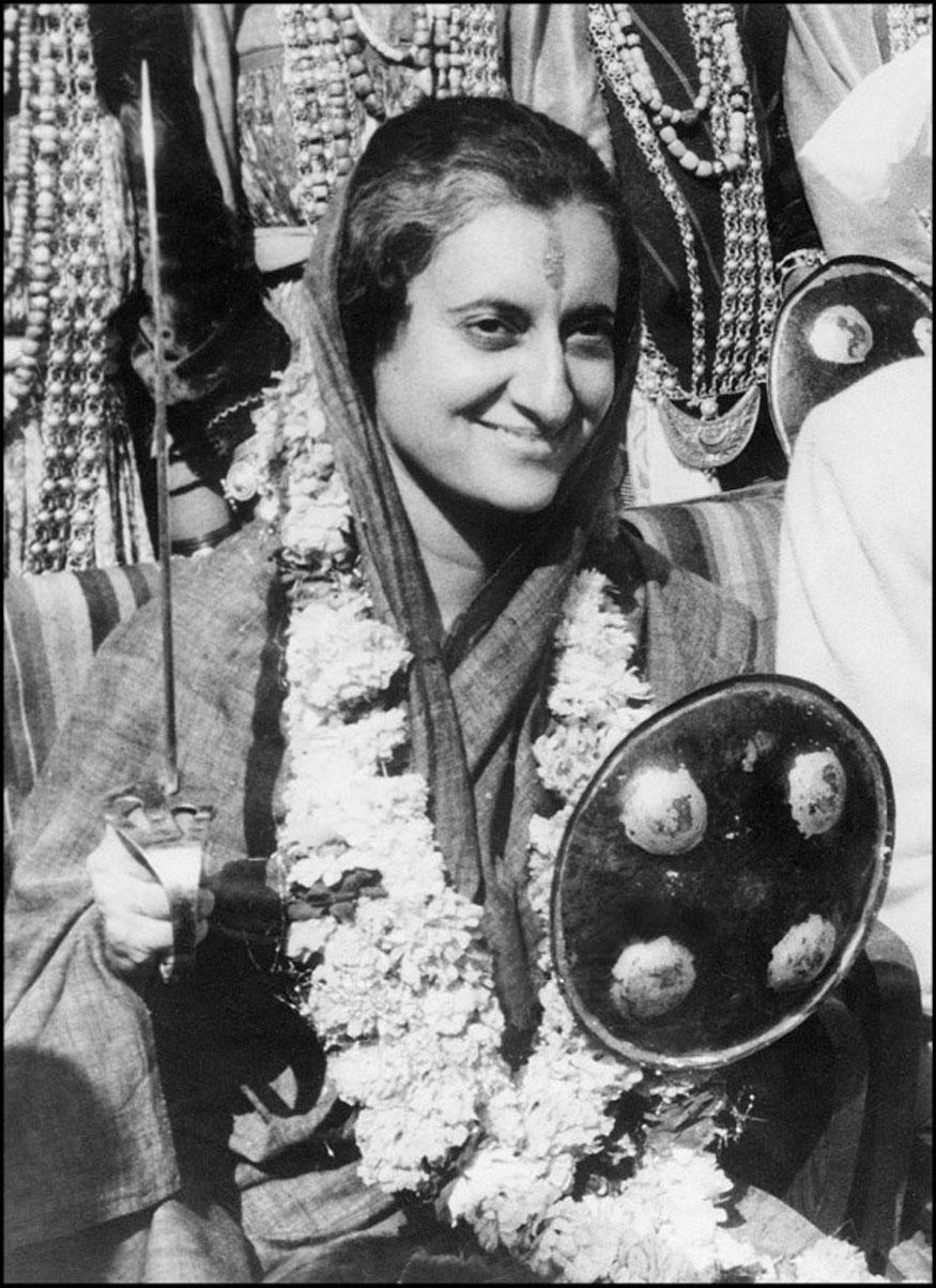 Indira Gandhi's 103rd Birth Anniversary: 24 Rare Photos of 'Iron Lady' - News18
