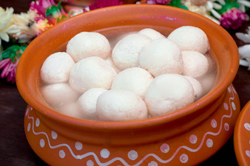Pakistan Rasoola World's Biggest Rasogolla to Celebrate GI Tag to 'Banglar Rasogolla ...