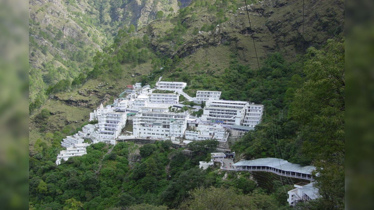 Devotees Start Thronging Vaishno Devi Shrine as Authorities Reopen Religious Places in J-K