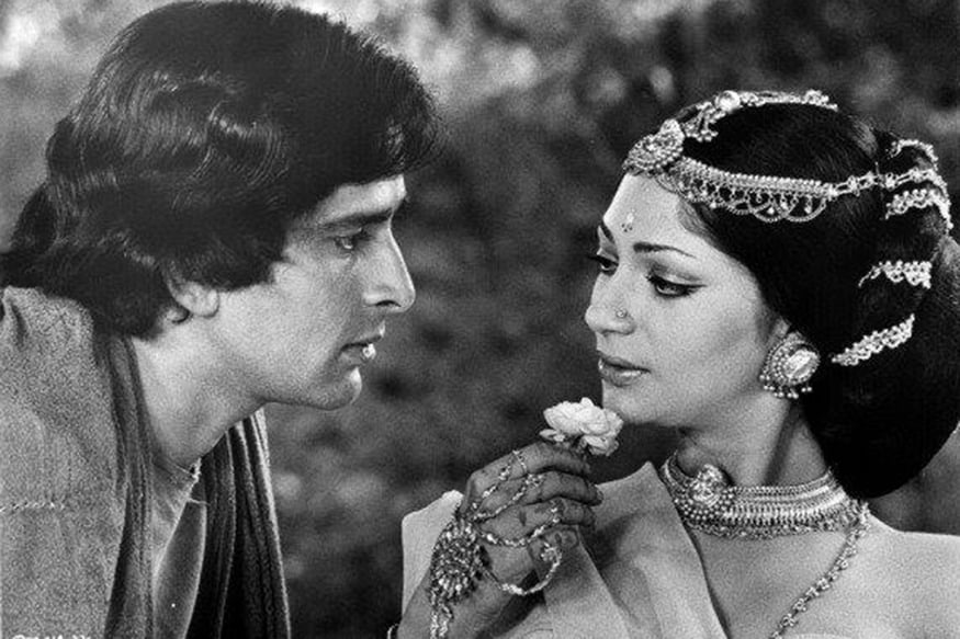 Remembering Shashi Kapoor: 15 Rare Pictures of Legendary Actor - News18