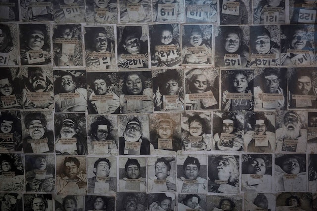 File photo of a panel showing the victims of the 1984 Bhopal Gas Tragedy. (Image: Reuters)