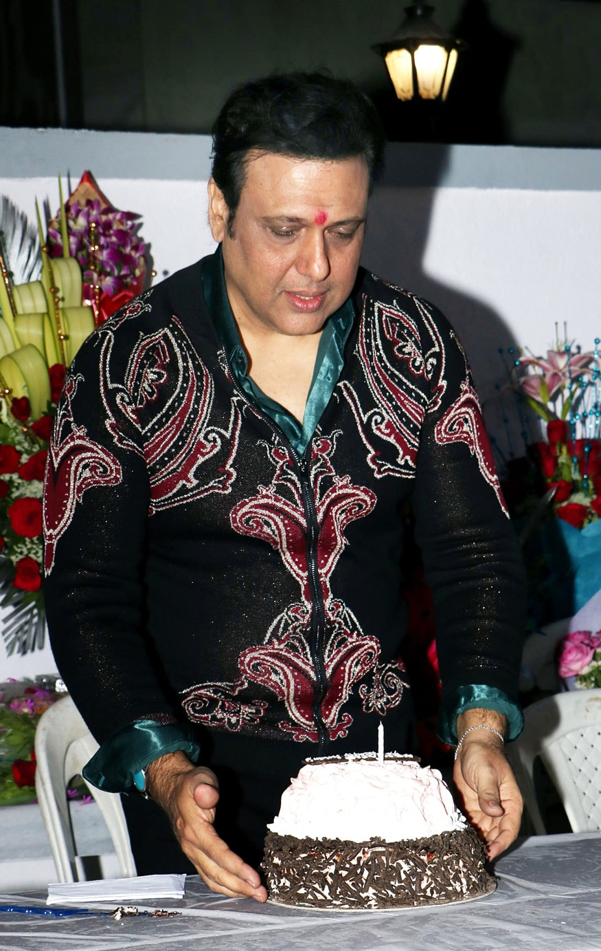 Govinda Celebrates his Birthday with Media! See Pictures - Photogallery