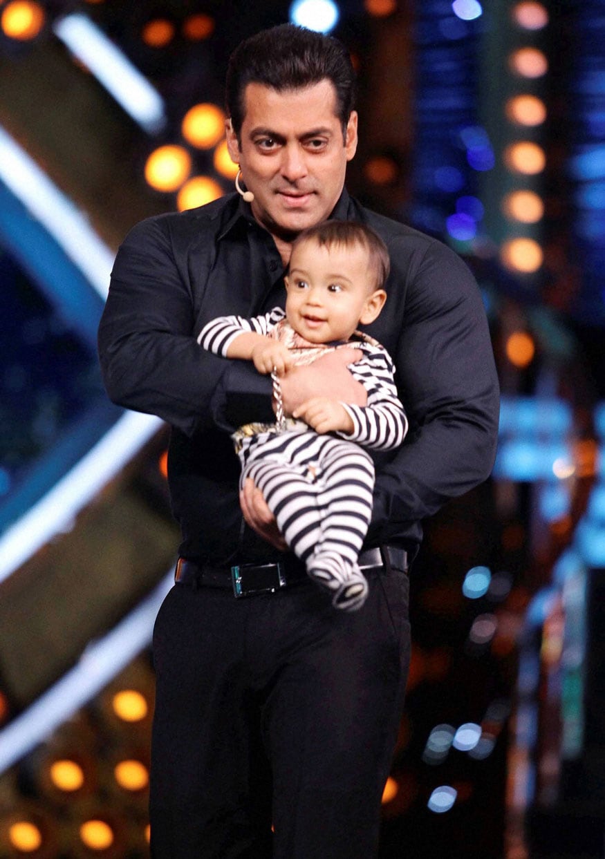 Image result for SALMAN WITH CHILDREN HD