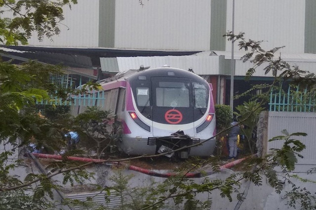The metro train was on a trial run when it crashed into a wall at the Kalindi Kunj depot in Delhi. (Photo: News18) 