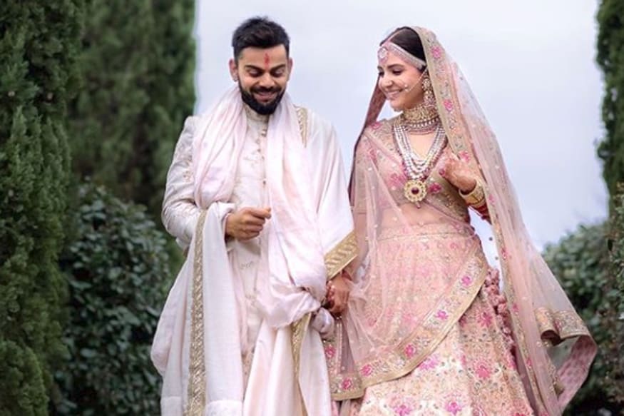 IPL 2022: Virat Kohli, Anushka Sharma, RCB stars dazzle in ethnic wear at  Maxwell-Vini's wedding party