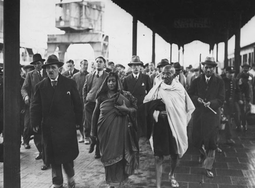 Mahatma Gandhi Death Anniversary: 100 Rare Pictures You Must See ...