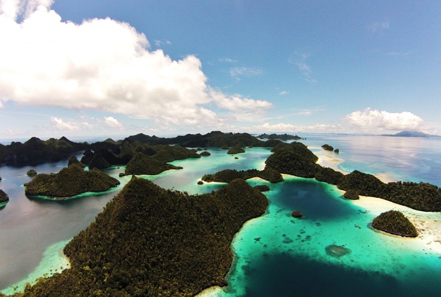 Wayag, Raja Ampat, Indonesia. (Image: Dronestagram/Dion Ryan)
