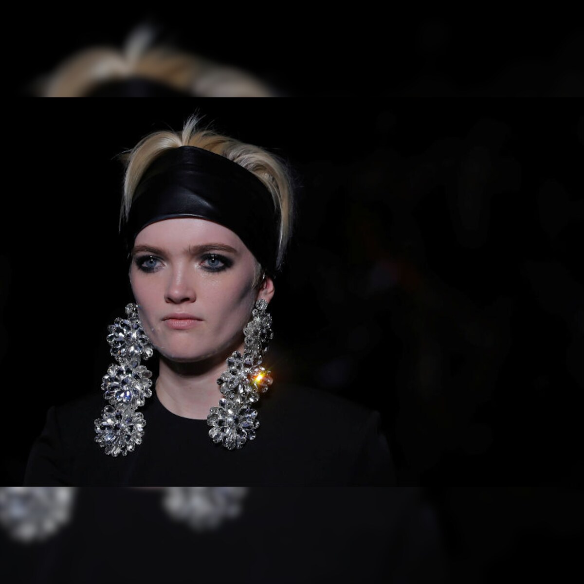 New York Fashion Week Brings Back Retro Hair Accessories