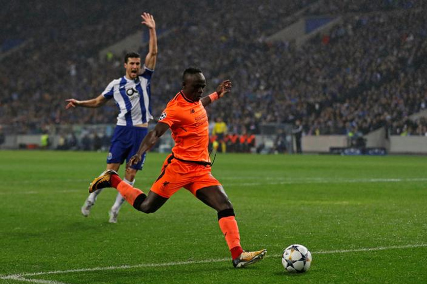 Sadio Mane grabs a hat-trick as Liverpool hit five in Porto - Eurosport