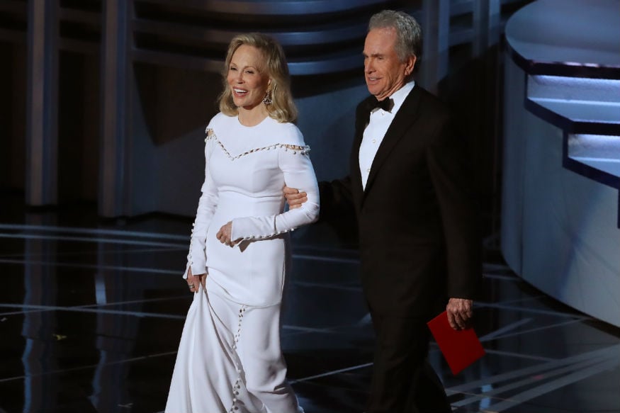 (Photo: Faye Dunaway and Warren Beatty at the 89th Academy Awards/ Reuters)