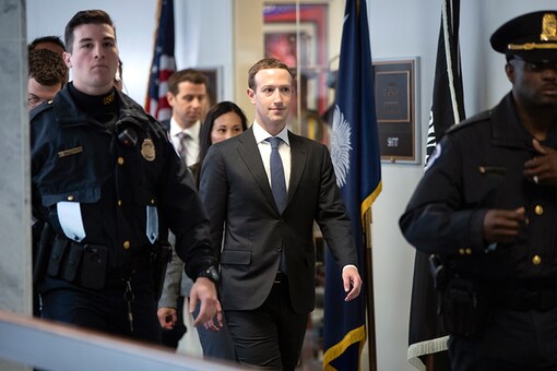 Facebook CEO Mark Zuckerberg Launches His Own Podcast to Talk About Tech on Spotify 
(Image: AP)