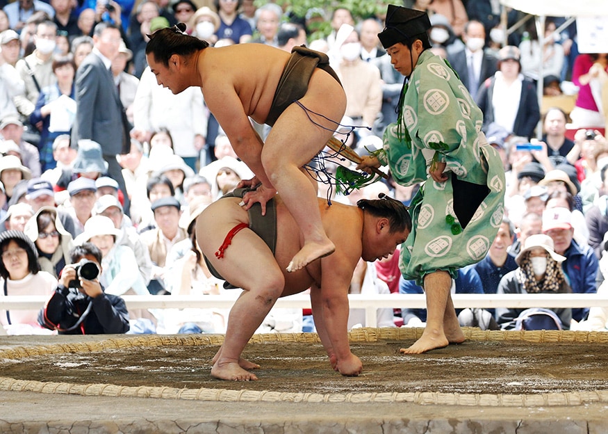 Spring Festival Revives Japans Ancient Sport Sumo Wrestling Photogallery 