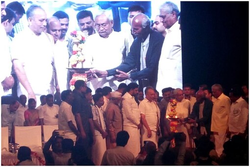 Bihar CM Nitish Kumar in Karnataka on Wednesday. (Image: News18)