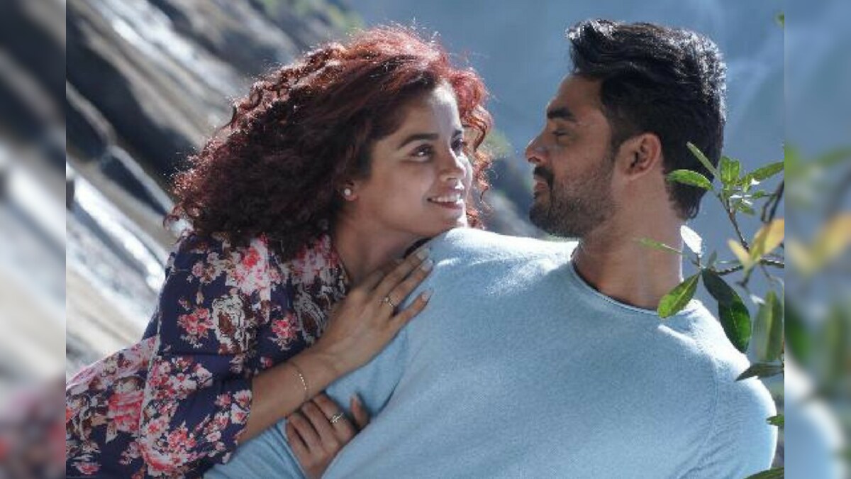 Abhiyum Anuvum Movie Review: A Brilliantly Novel Theme Messed up By ...