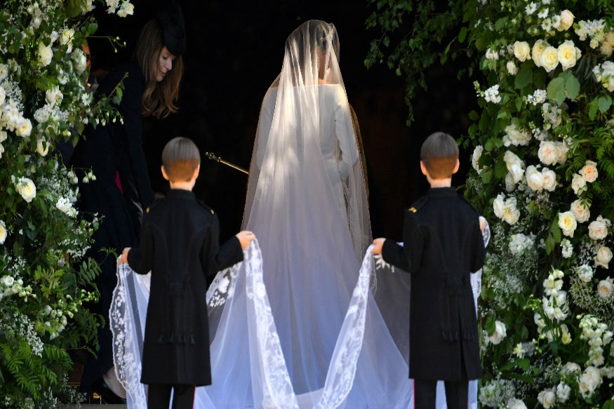 meghan markle wedding dress