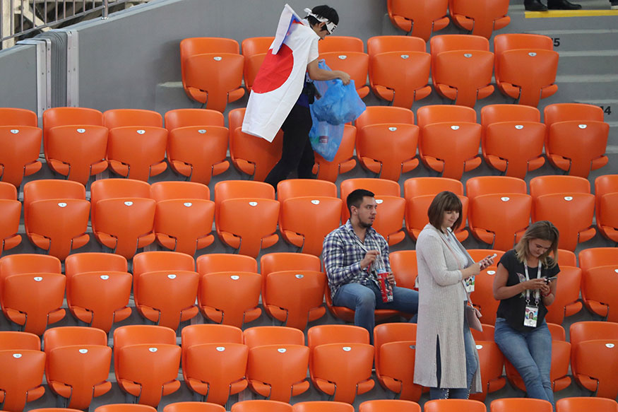 Tearful Japan Fans Clean Stadium Despite Defeat To Belgium News18 5086