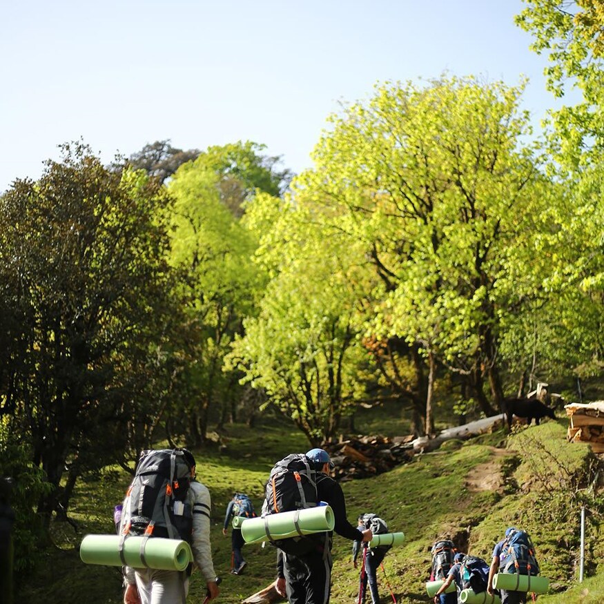 Situated at an altitude of 3660metres, the Chandrkhani trek spans over a duration of 3days 2 nights. The trek originates 21 kilometres away from Manali at the Naggar settlement and en-route you can experience the aesthetic beauty and unparalleled charm of the Deo Tibba, Parbati and Pir Panjal peaks, the vast expanse of dark dense pine forests and so much more. This trek is one of the most aesthetically pleasing treks all over India. (Image: Instagram)