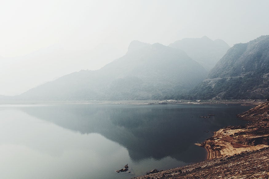 Located at a distance of 582 kms from Chennai, Valparai is nestled in the Annamalai ranges of Western Ghats. It sure seems far away but this ‘straight out of a fairytale’ town is totally worth an exploit. The weather at Valparai is cool and pleasant throughout the year along with the town being situated amidst thick forests, home to a plethora of wildlife, making it ideal for a trip where you’re looking to just chill. Valparai also has lush green tea and coffee plantations and scenic waterfalls.
