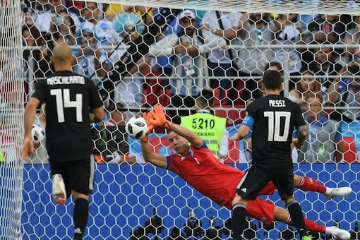 Fifa World Cup 18 Iceland S Hero Keeper Was Prepared To Psych Out Messi