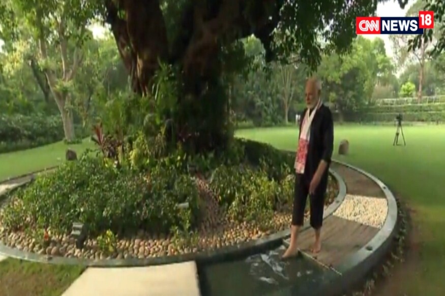 PM Modi Performs Yoga in Response to Virat Kohli's Fitness Challenge ...