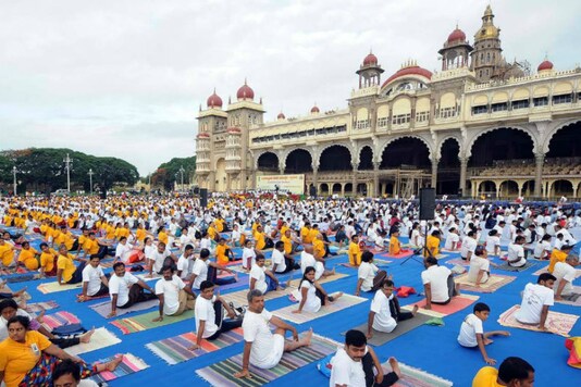 Long Before World Woke Up to Yoga, Mysore Masters Took it to Kremlin ...