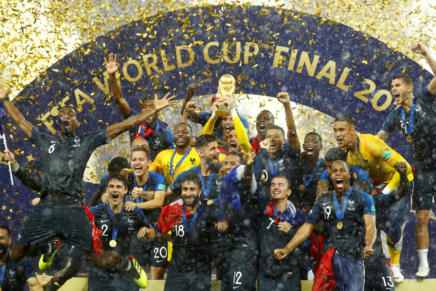News18 Daybreak France Wins FIFA World Cup 2018 Trophy, Nikah Halala