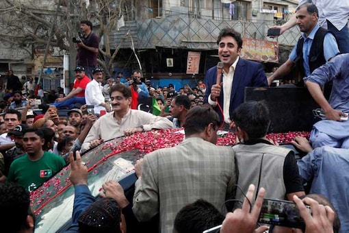 Ppp Chairman Bilawal Bhutto S Convoy Attacked In Party Stronghold Lyari