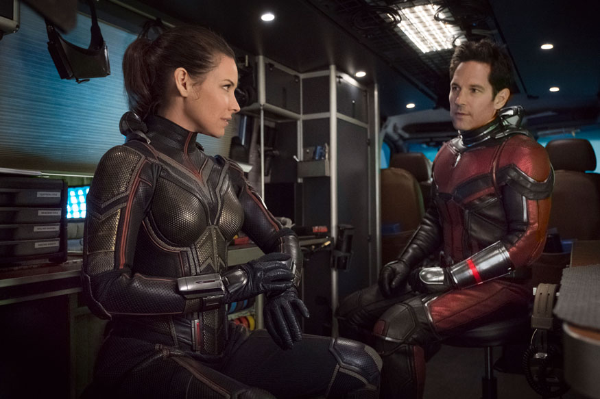 Evangeline Lilly and Paul Rudd in a scene from Evangeline Lilly and Paul Rudd in a scene from
