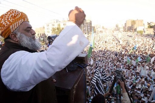 Fazlur Rehman addressing a rally in Pakistan. (Image: Reuters)