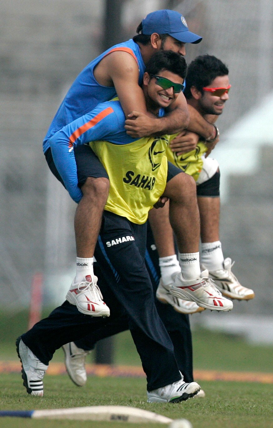 dhoni reebok shoes