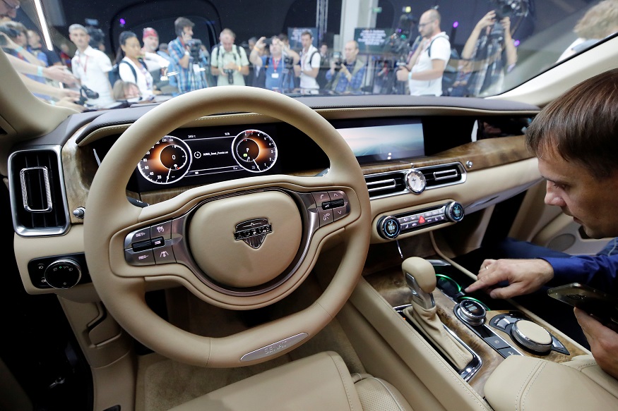 Russia-Made Aurus Senat Luxury Sedan Unveiled at Moscow Motorshow