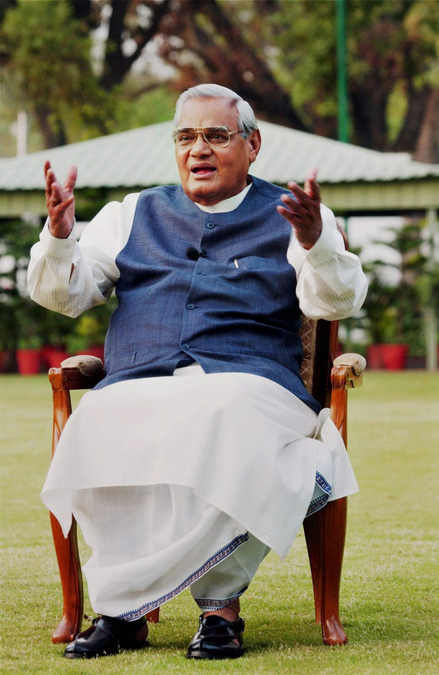 Former Prime Minister Atal Bihari Vajpayee Passes Away - News18