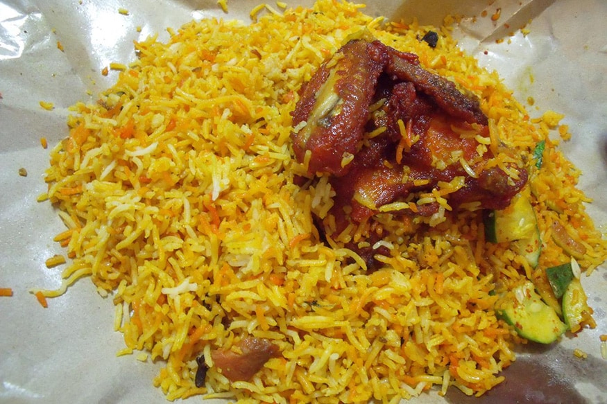 Kolkata Mutton Biryani: The appetizing Kolkata Mutton Biryani boasts of mild flavours and aroma, and dishes out the juicy side of mutton. To make a perfect Kolkata Mutton Biryani, mutton is left to marinade overnight, peeled potatoes are boiled in turmeric and bay leaf and then fried, and hard-boiled eggs are added to the biryani. While layering rice, rose water, kewra water, saffron and 'meetha ittar' are used.
