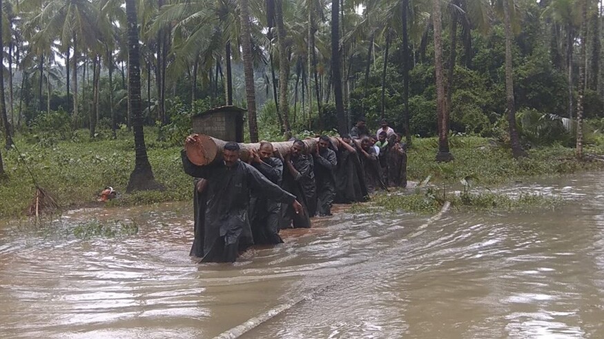 God Came Wearing Uniforms', Kerala Flood Victims Laud Rescuers God Came Wearing Uniforms', Kerala Flood Victims Laud Rescuers
