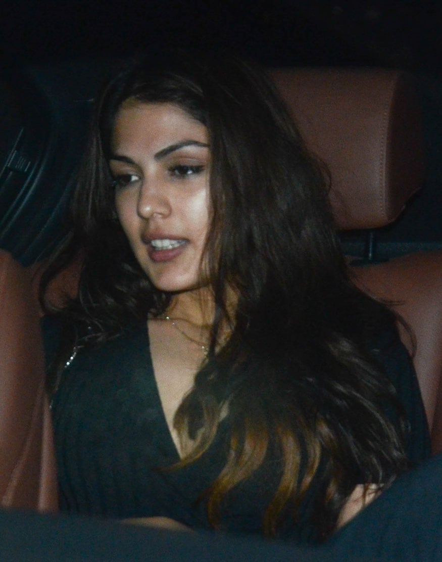 Rhea Chakraborty arrives for Sara Ali Khan's birthday party in Mumbai. (Image: Viral Bhayani)