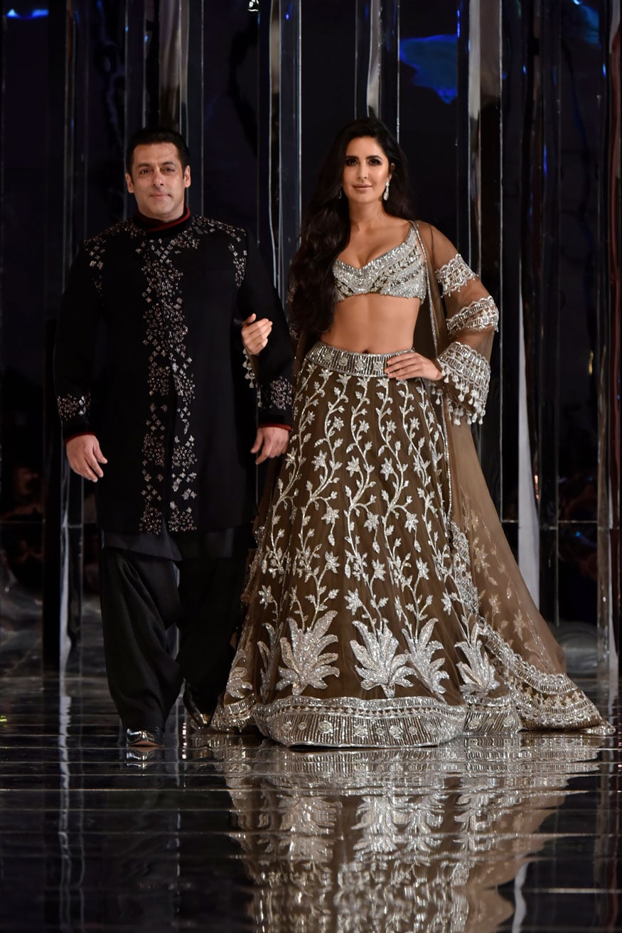 Salman Khan and Katrina Kaif Rule the Runway at Manish Malhotra Show