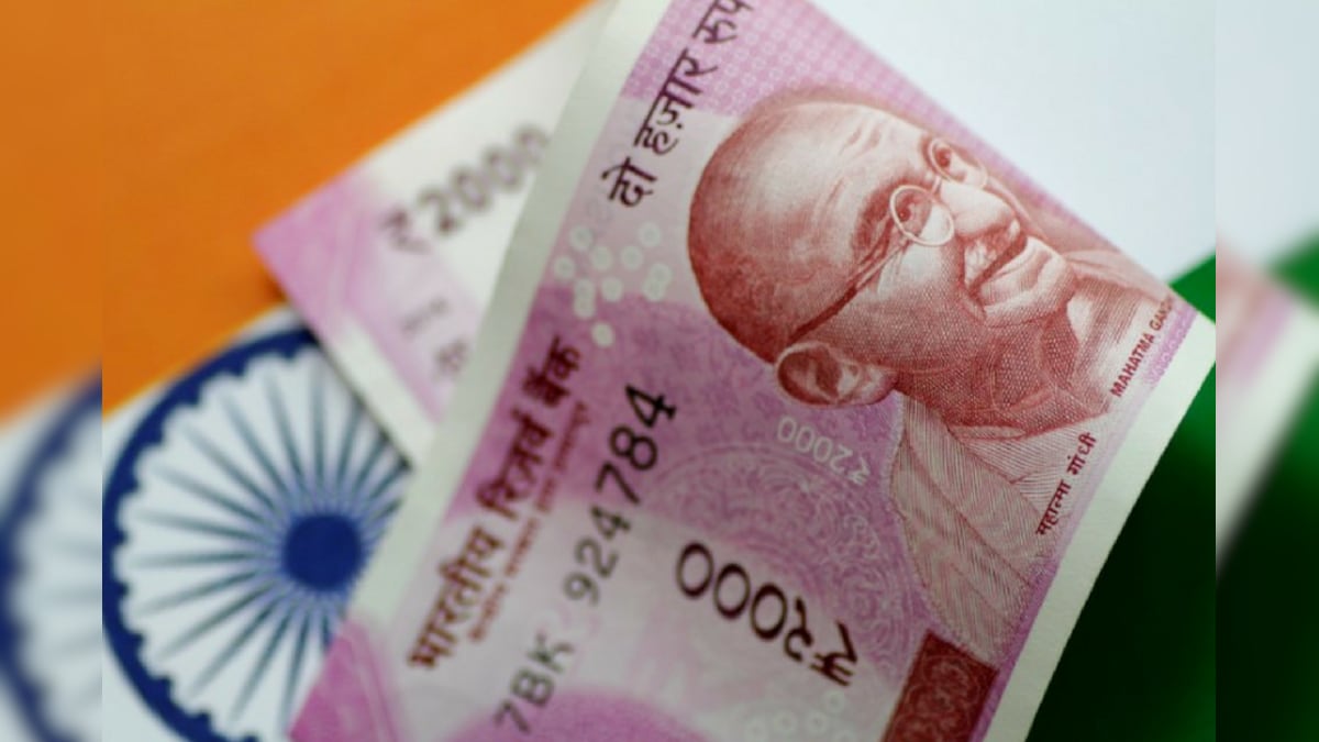 Rupee Advances 14 Paise to 74.69 Against US Dollar in Early Trade