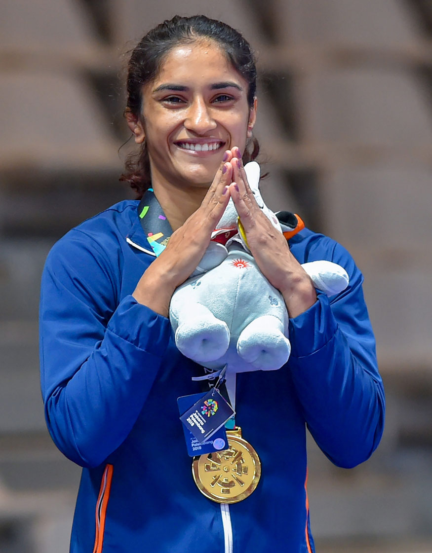 Asian Games 2018 Vinesh Phogat Wins Historic Gold For India News18
