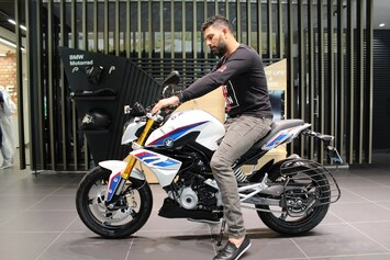 Indian Cricketer Yuvraj Singh Buys Bmw G 310 R Motorcycle Priced At Rs 2 99 Lakh