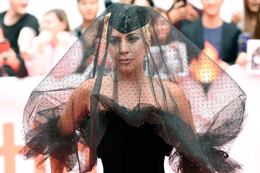 Lady-Gaga-Stuns-in-Black-at-TIFF-Awards-