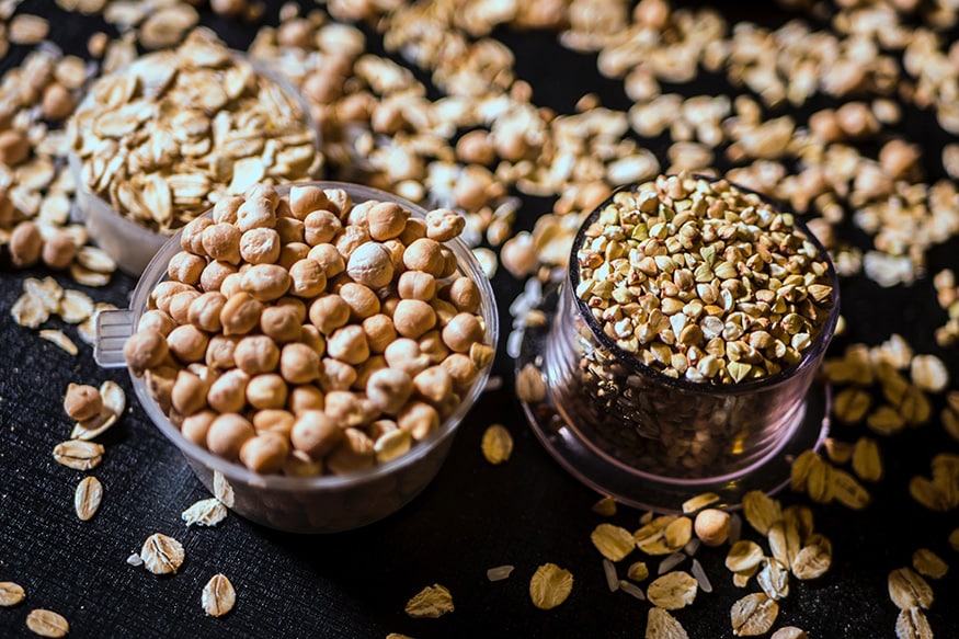 Whole Grains: Whole grains are known to lower the risk of heart diseases, diabetes and high cholesterol as they contain protein and complex carbs, along with minerals, phytonutrients and B vitamins. They are also a rich source of soluble as well as insoluble fibre. Eating oatmeal is one of the best ways to benefit from whole grains. Also, switch to multigrain aata to get the best out of whole grains in the easiest possible way.